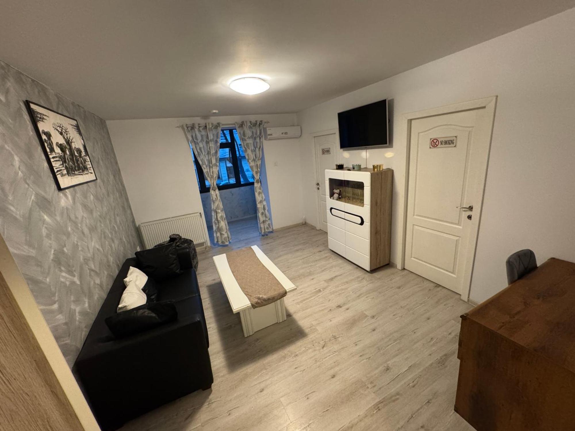 Apartament Ultracentral Modern 1 Piteşti Exteriér fotografie